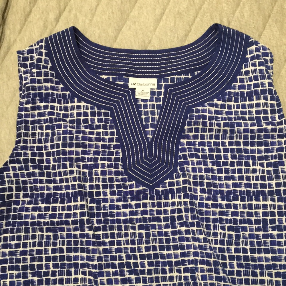 Size XL Dress Top Bundle 🌷 - Picture 5 of 6